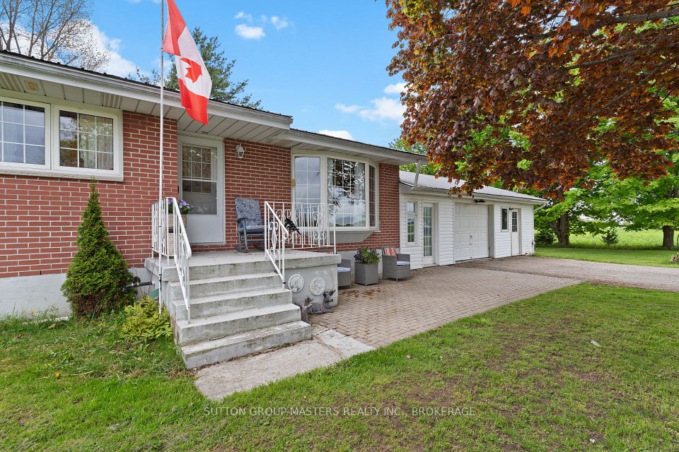 80 Quabbin Road, Front of Yonge, ON K0E 1R0
