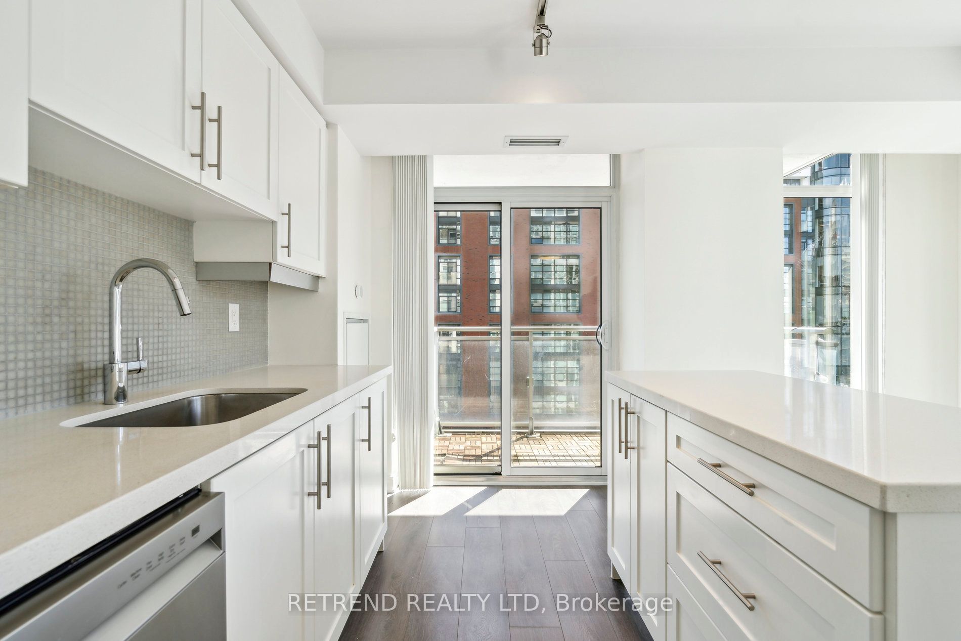 525 Adelaide Street W, #1116