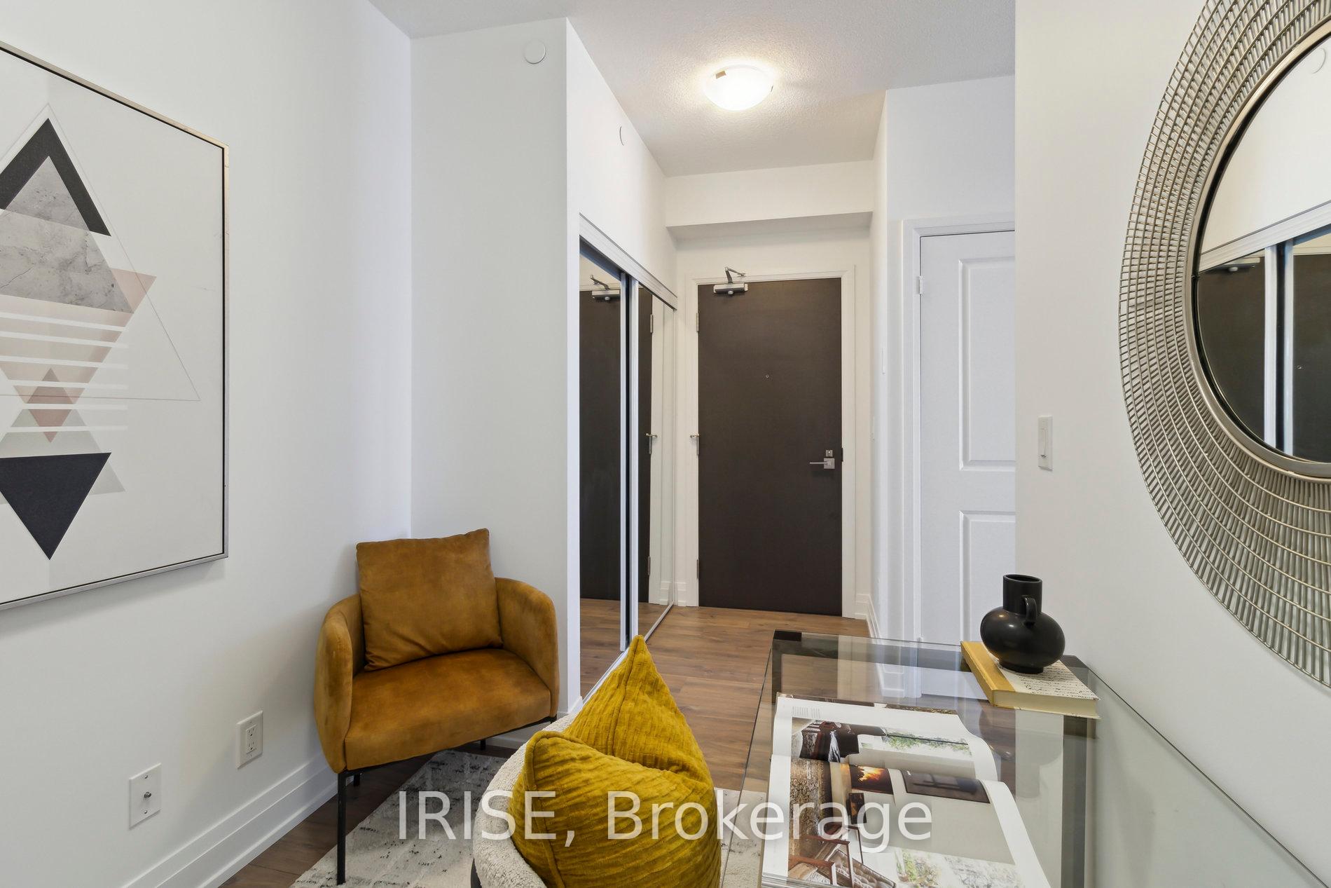 2 Bedrooms Condo at 3700 Highway 7, Vaughan For sale
