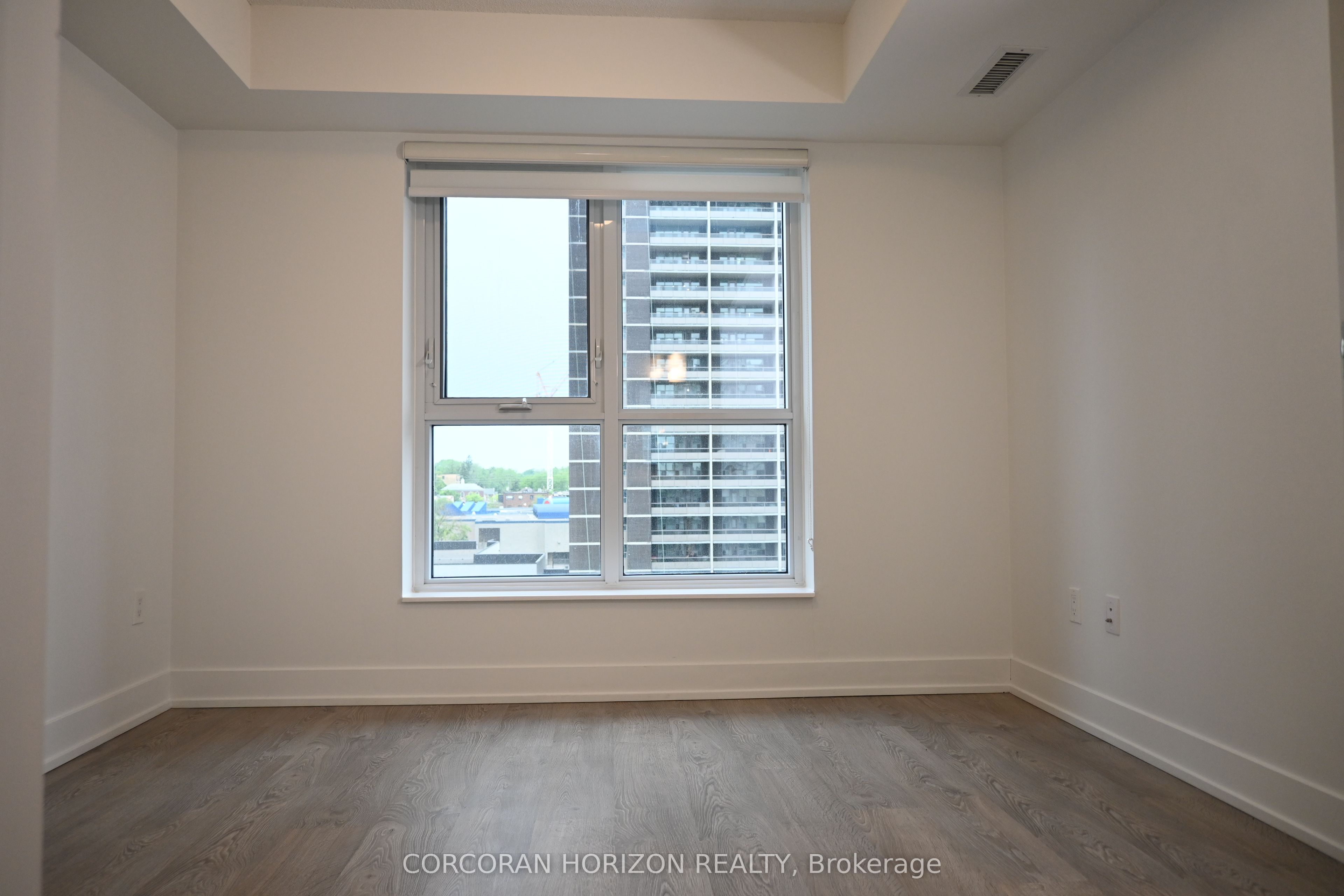 7 Mabelle Avenue, #404