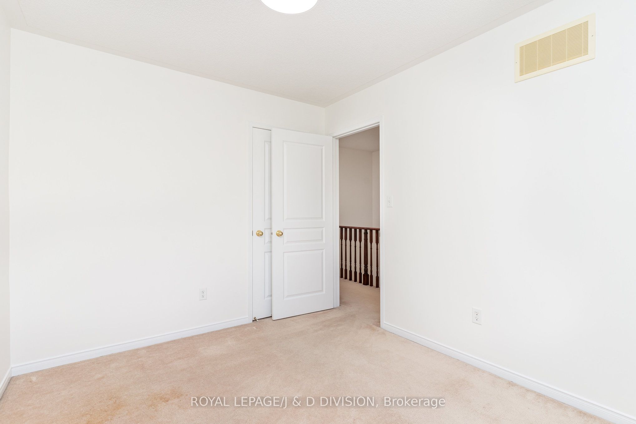 8 John Allan Cameron Street