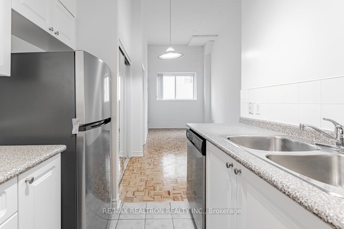 1401 Dupont Street, #116