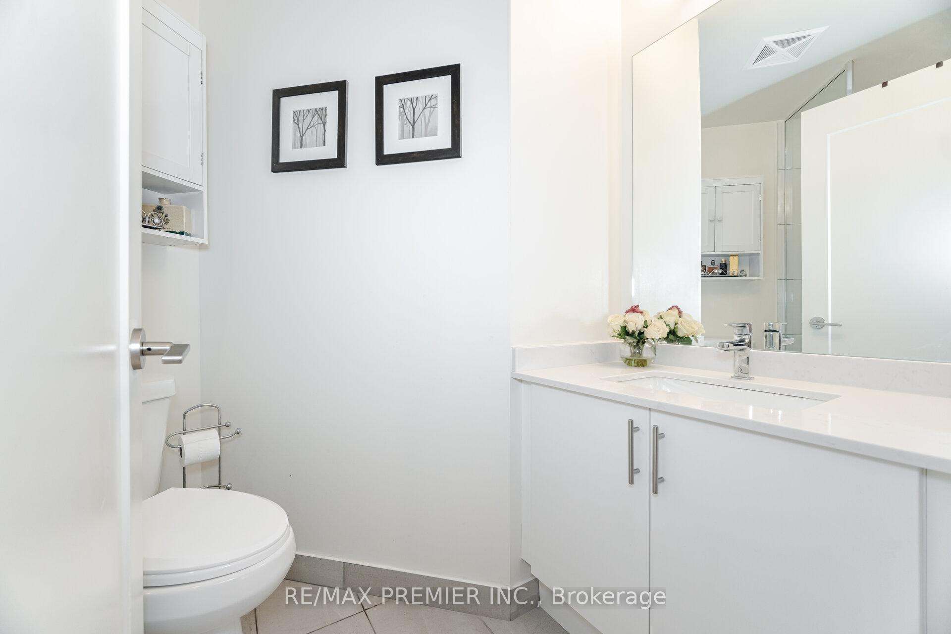 2 Bedrooms Condo at 9000 Jane,  Vaughan For sale