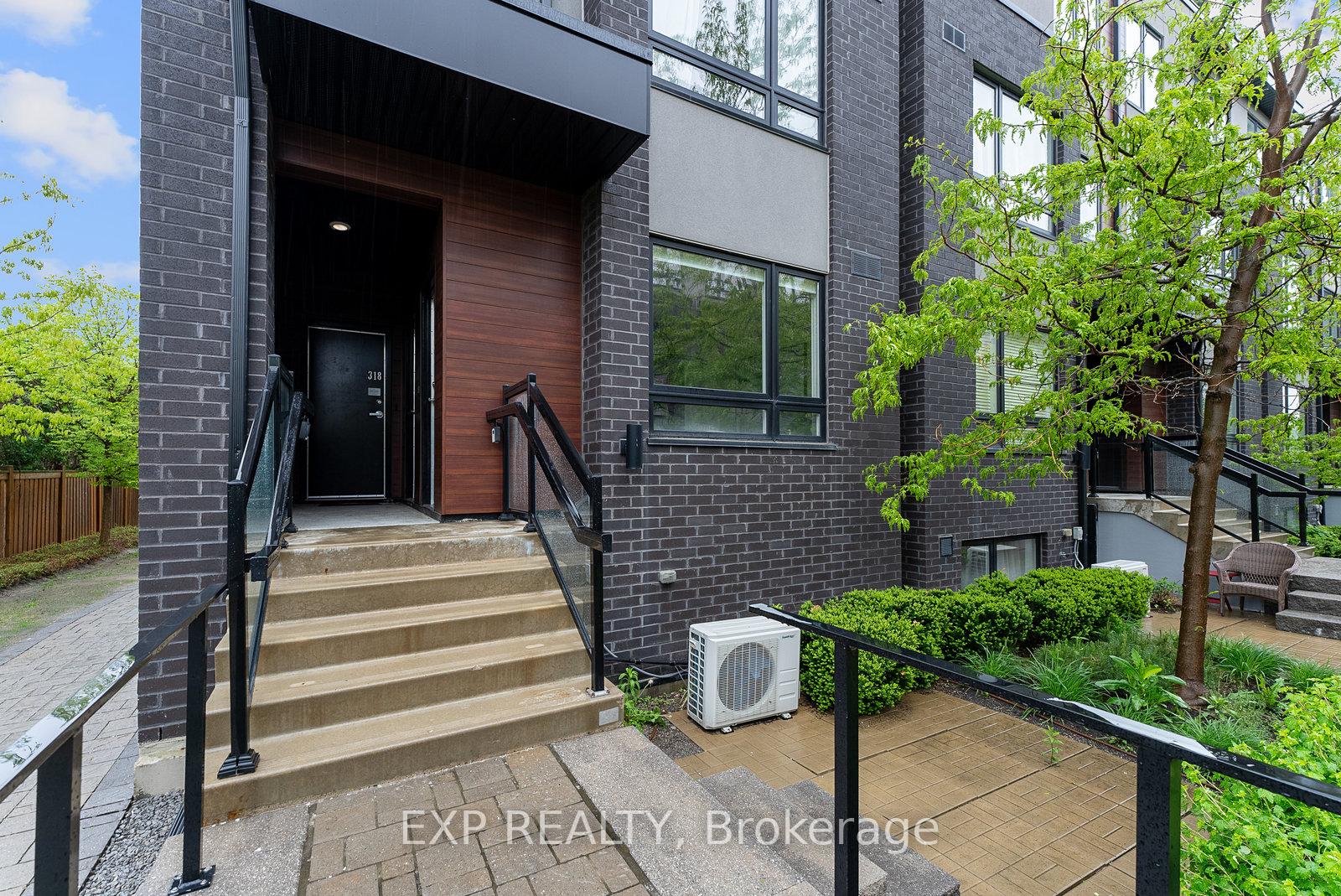 2 Bedrooms Condo at 1100 Briar Hill, Toronto For sale