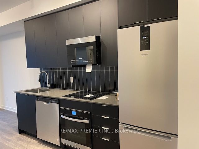 10 Abeja Street, #2212