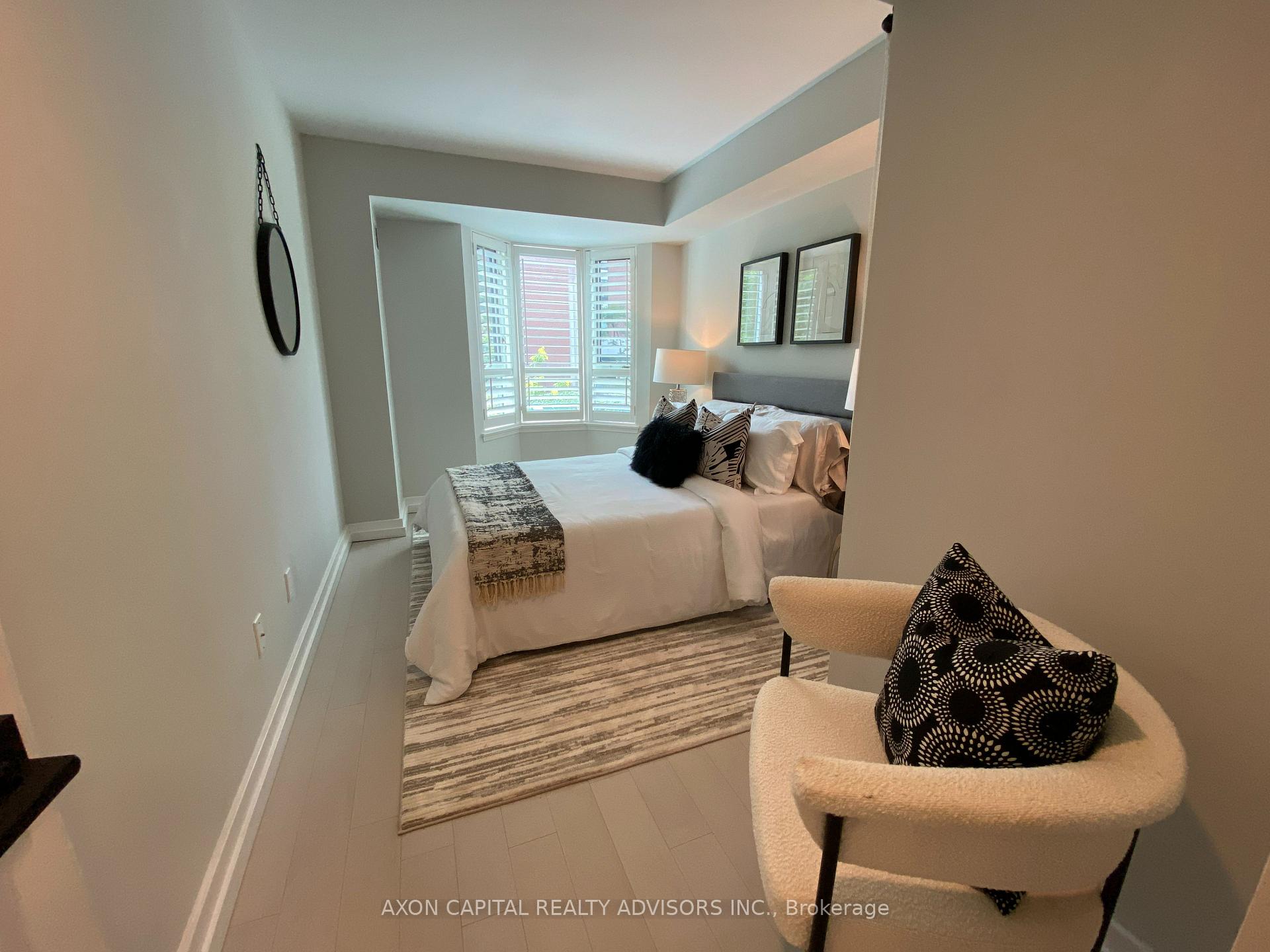 3 Bedrooms Condo at 59 Mcmurrich, Toronto For sale