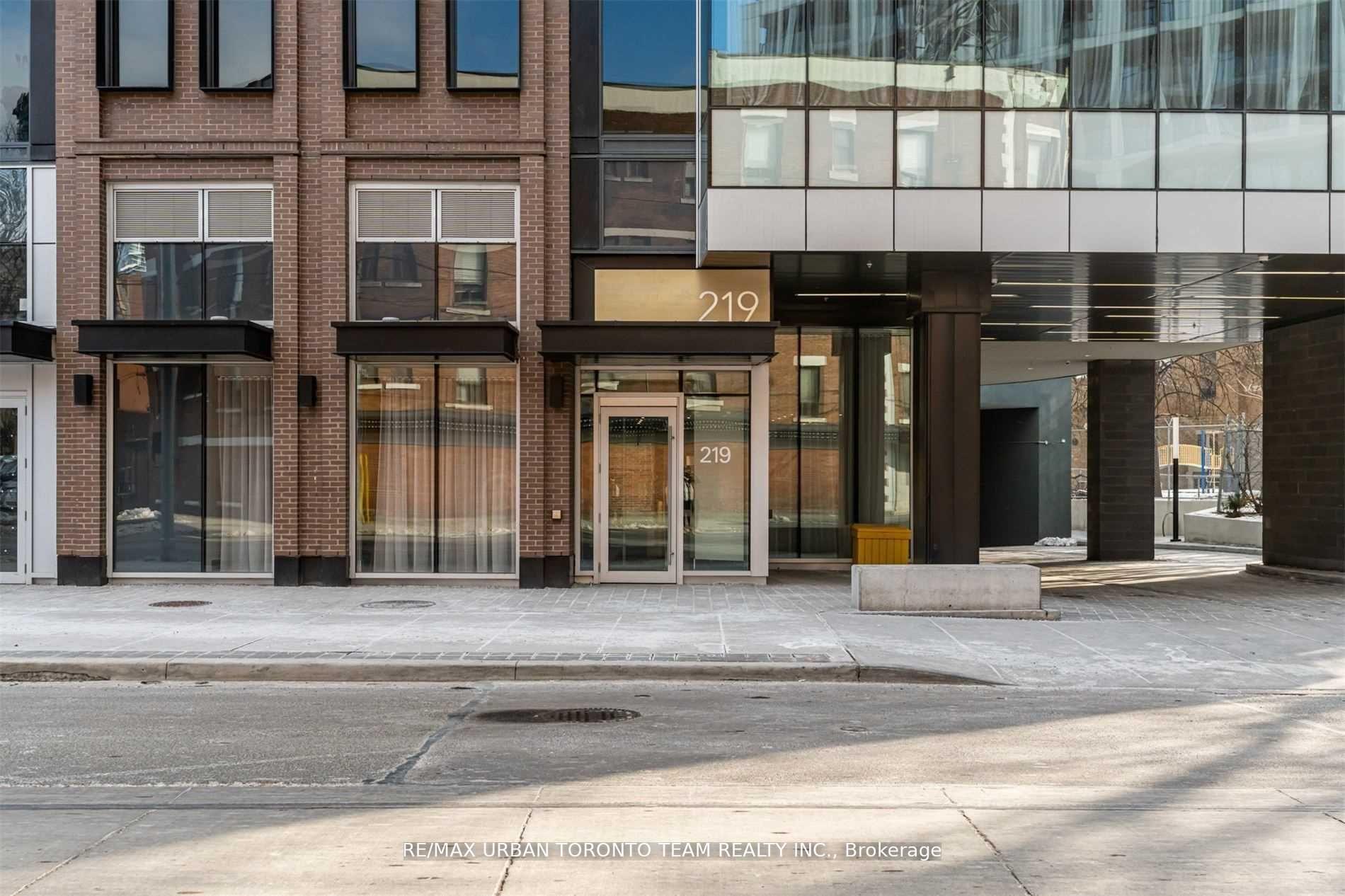 2 Bedrooms Condo at 219 Dundas,  Toronto For sale