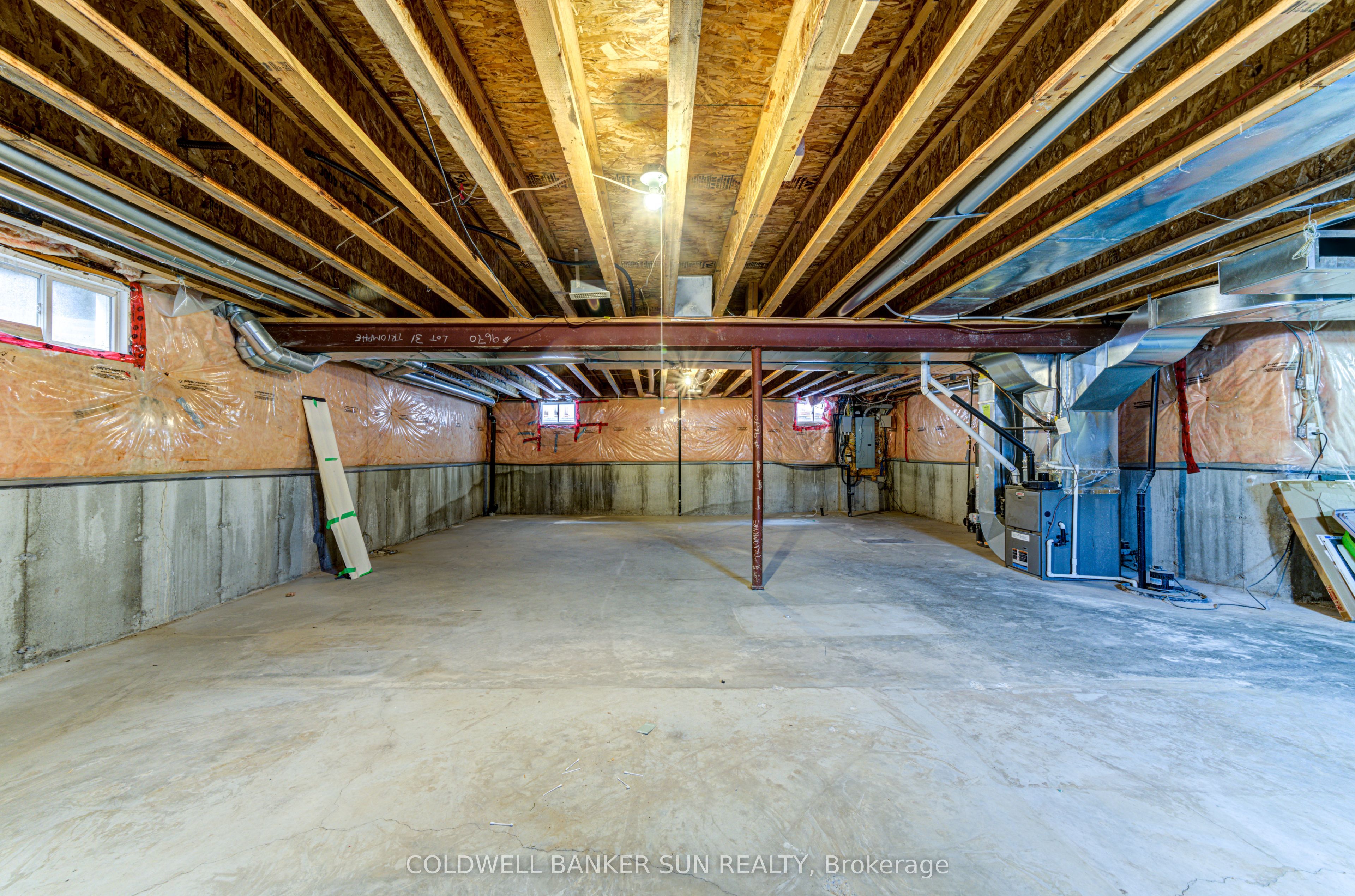 33 Ellis Crescent, Kawartha Lakes, ON K9V 0A5