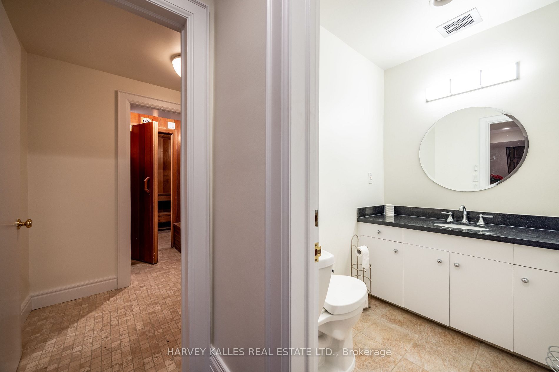 6 Versailles Court