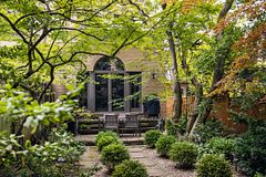 37 Heath Street W
