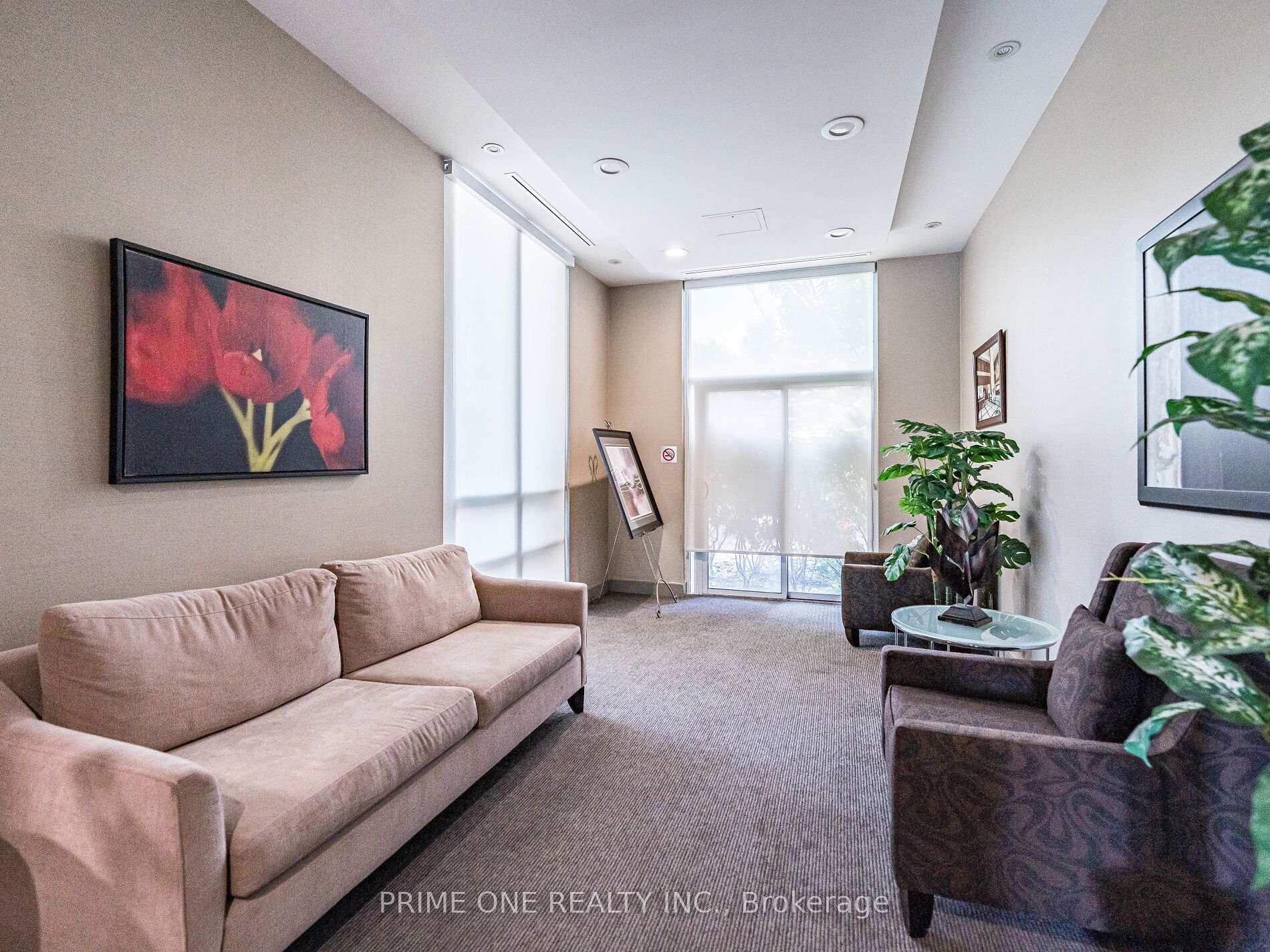 2 Bedrooms Condo at 88 Grangeway, Toronto For sale