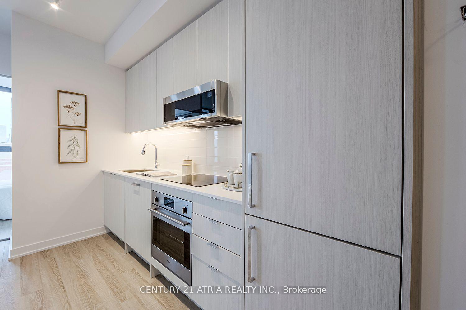 2 Bedrooms Condo at 250 Lawrence, Toronto For sale