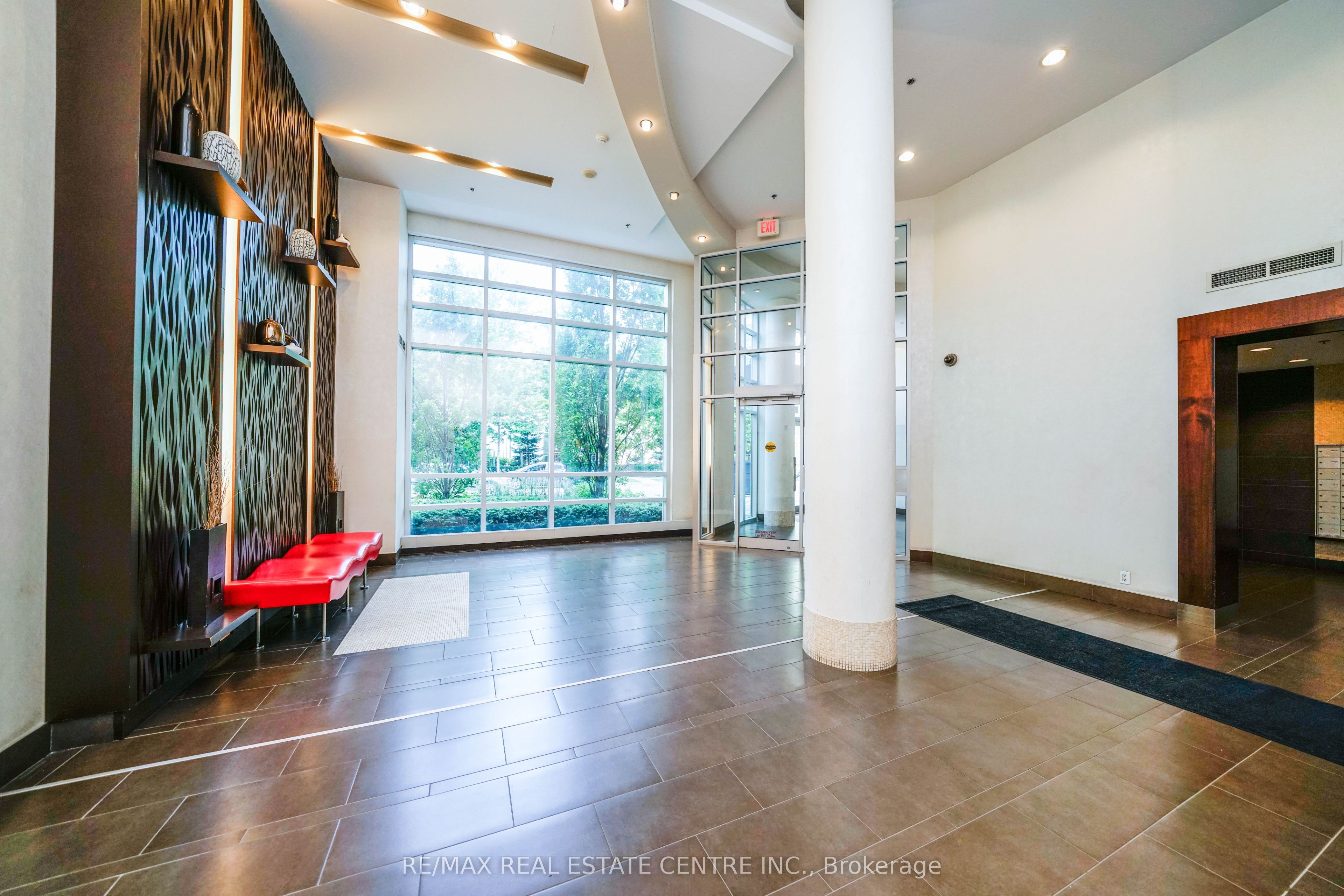 50 Absolute Avenue, #303