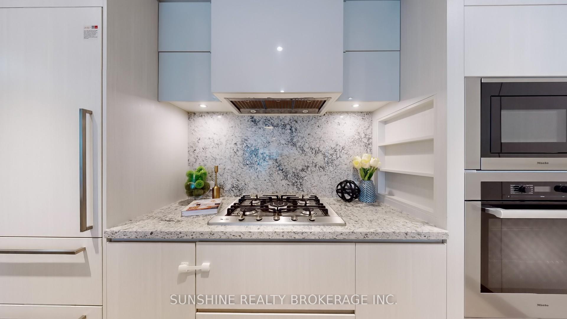 3 Bedrooms Condo at 118 Merchants’ Wharf, Toronto For sale