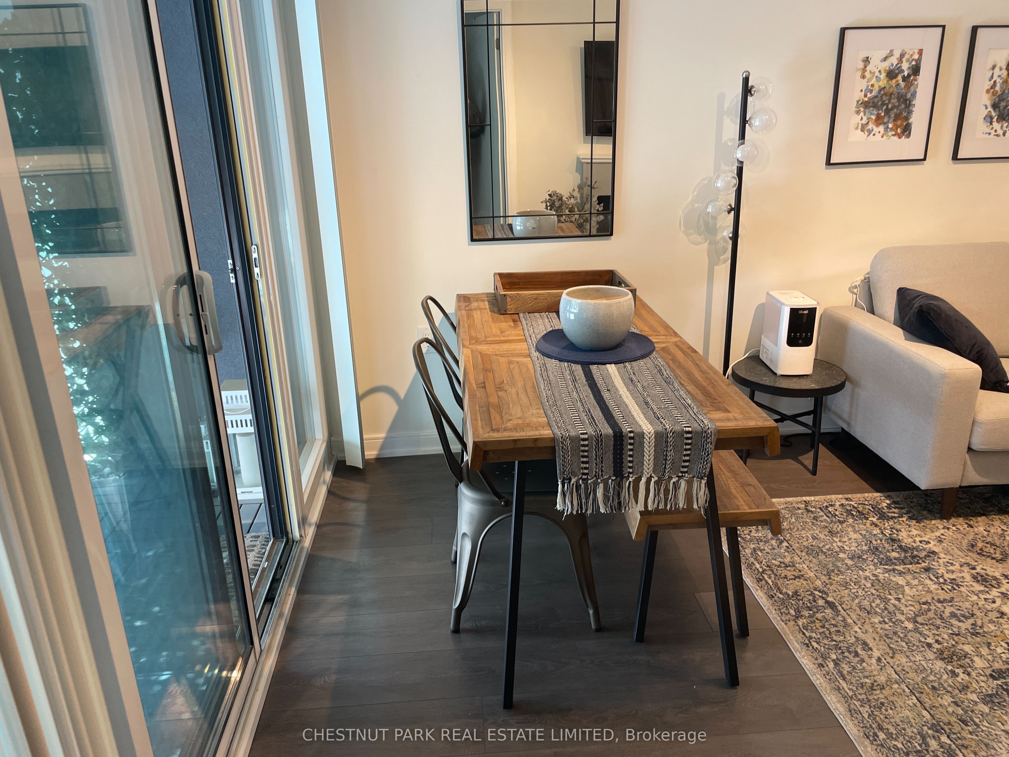 525 Adelaide Street W, #701