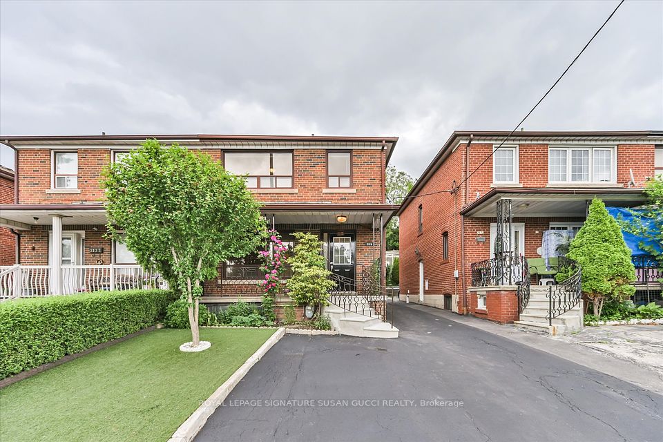 2175 Dufferin