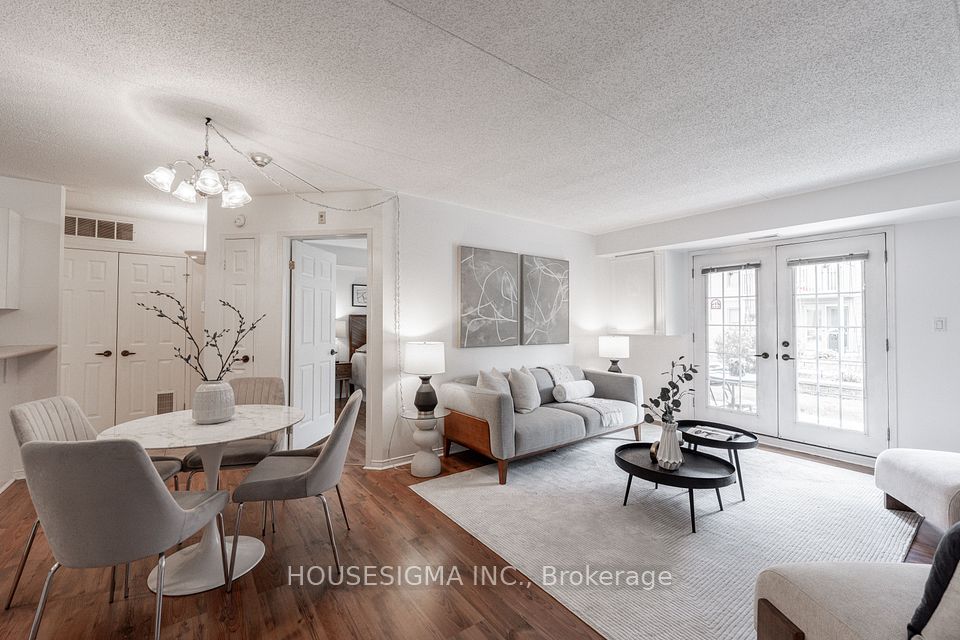 #117 - 2010 Cleaver Avenue, Burlington, ON L7M 4C1