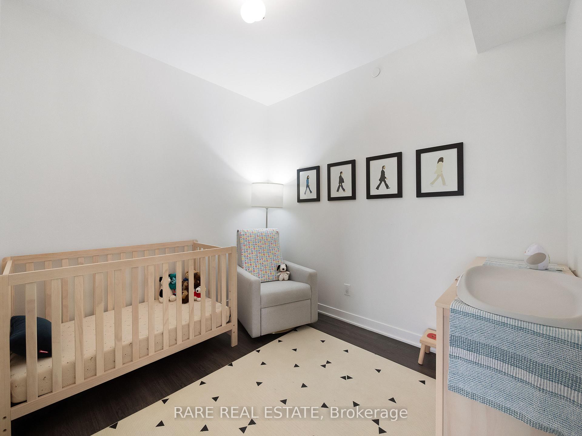 3 Bedrooms Condo at 185 Alberta, Toronto For sale