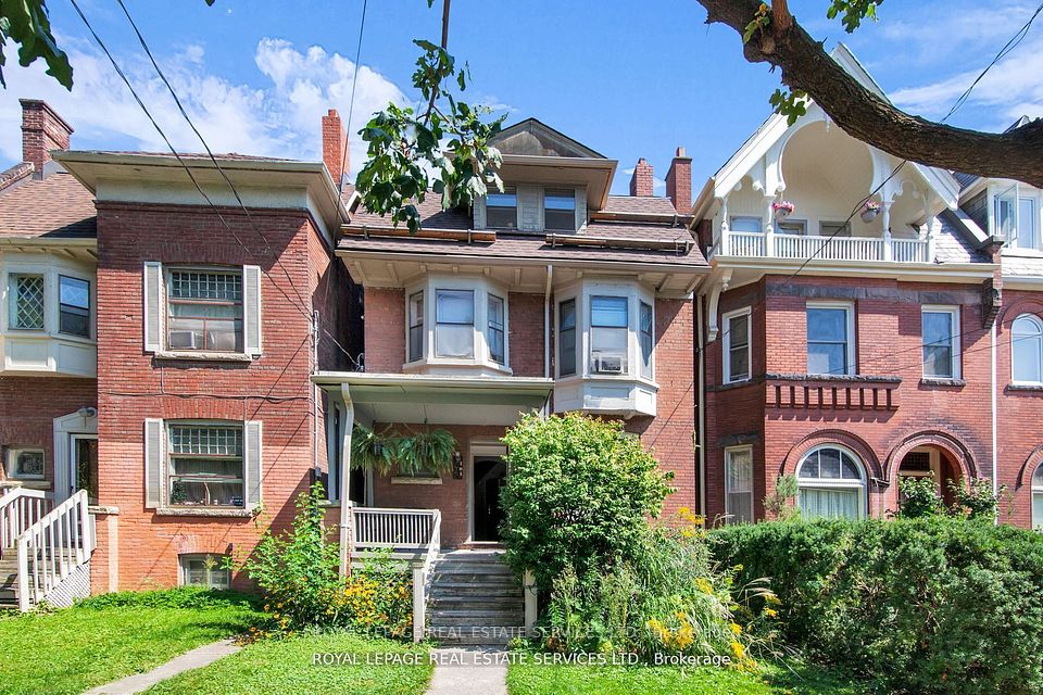 575 Huron