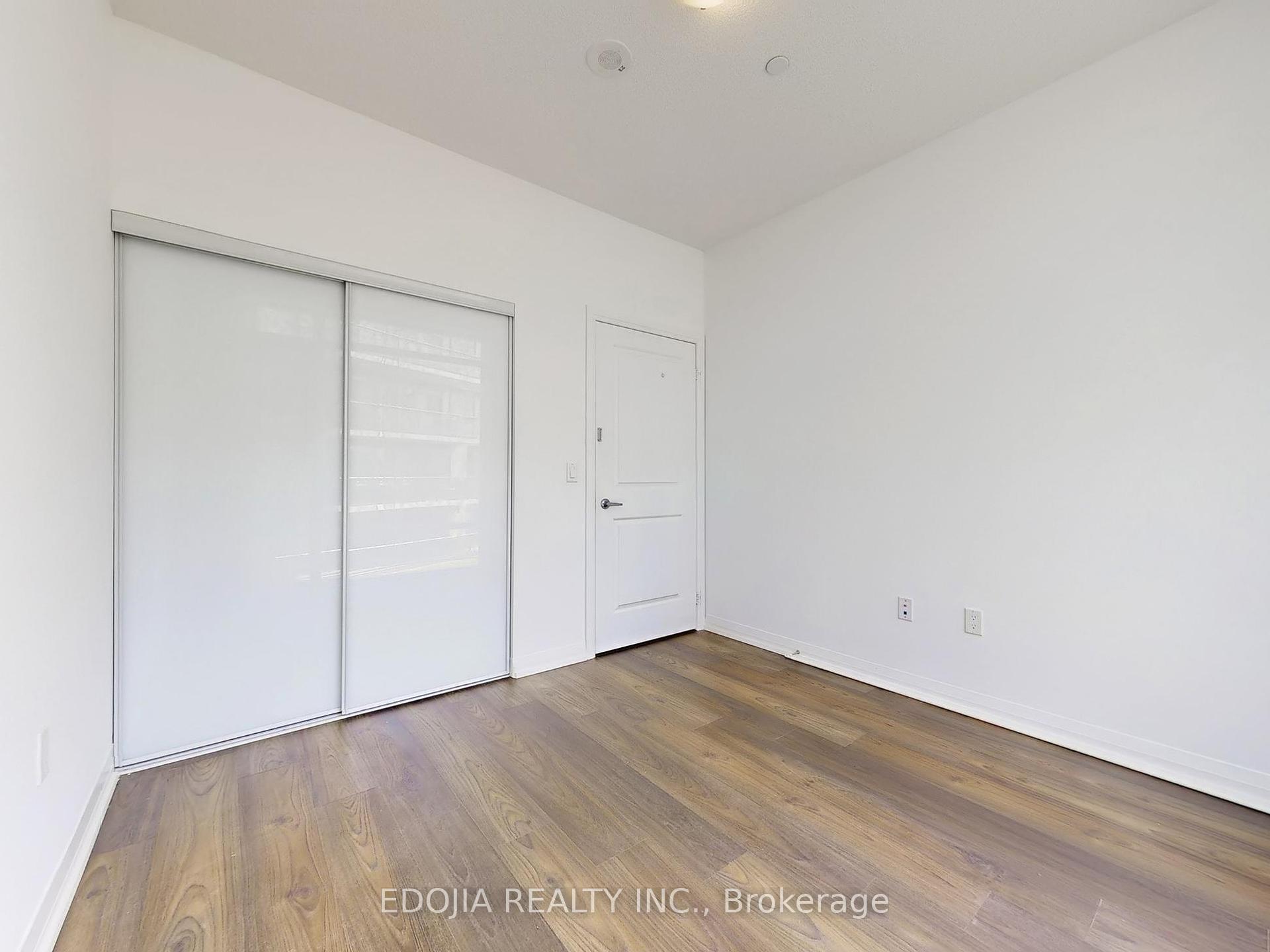 2 Bedrooms Condo at 50 Ann O’reilly, Toronto For sale