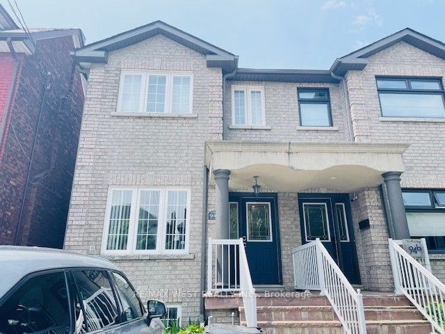 94A Mulock Avenue