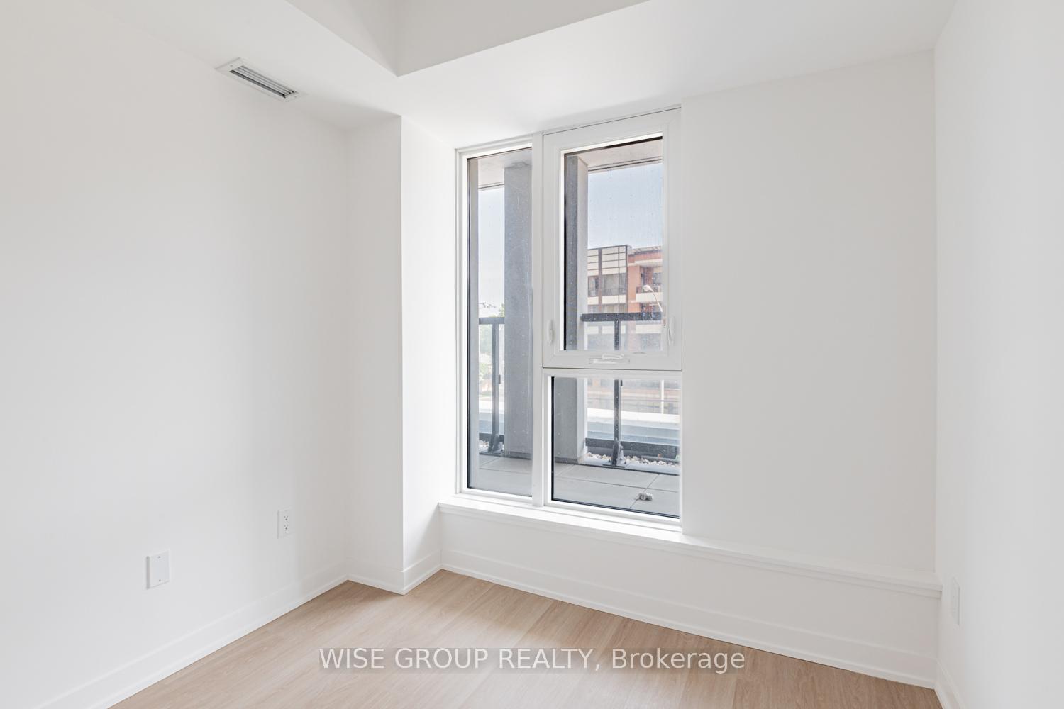 2 Bedrooms Condo at 500 Wilson, Toronto For sale