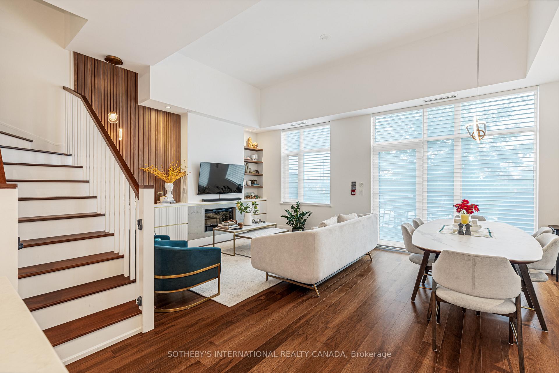 4 Bedrooms Condo at 25 Malcolm, Toronto For sale