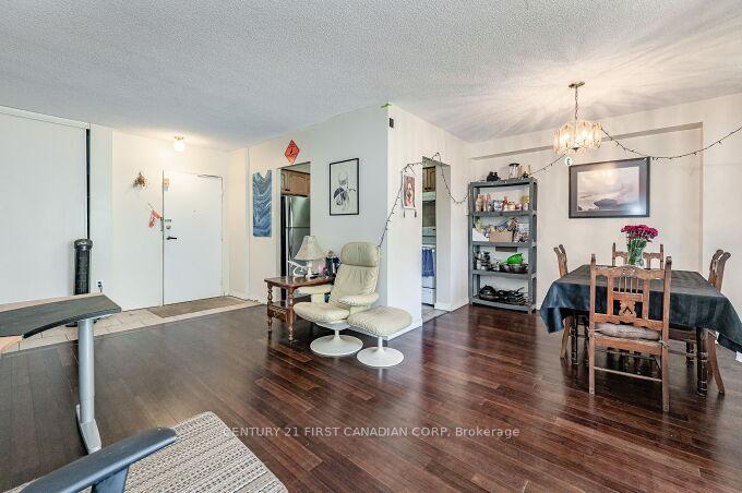 2 Bedrooms Condo at 1964 Main,  Hamilton For sale