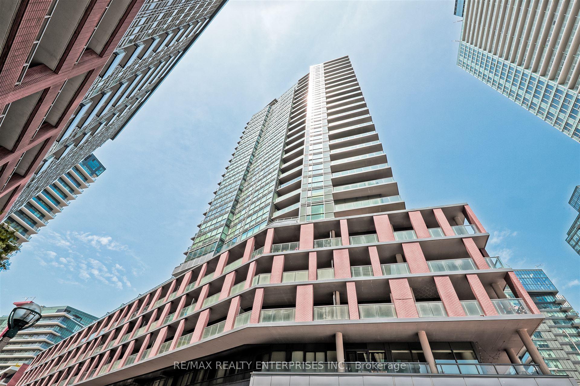 2 Bedrooms Condo at 20 Bruyeres, Toronto For sale