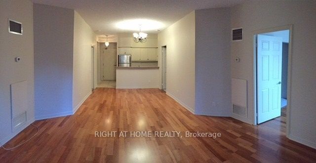 455 Rosewell