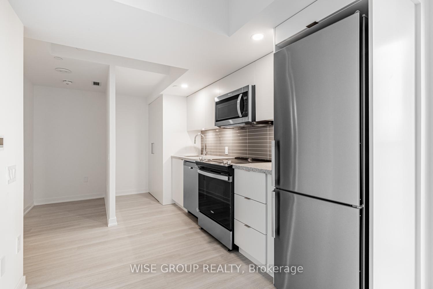 1 Bedroom Condo at 500 Wilson, Toronto For sale