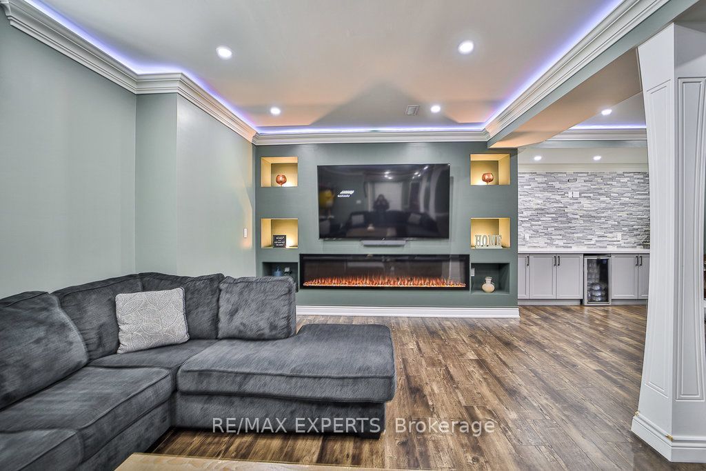 28 Pendergast Court