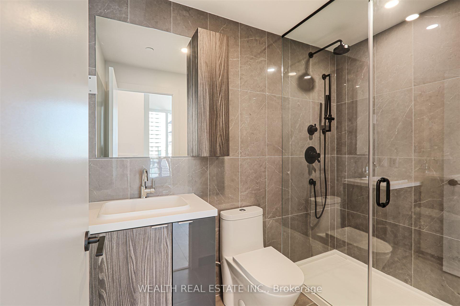 3 Bedrooms Condo at 35 Mercer,  Toronto For sale