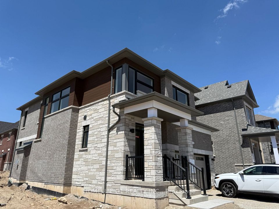 11 Stanley Leitch Drive