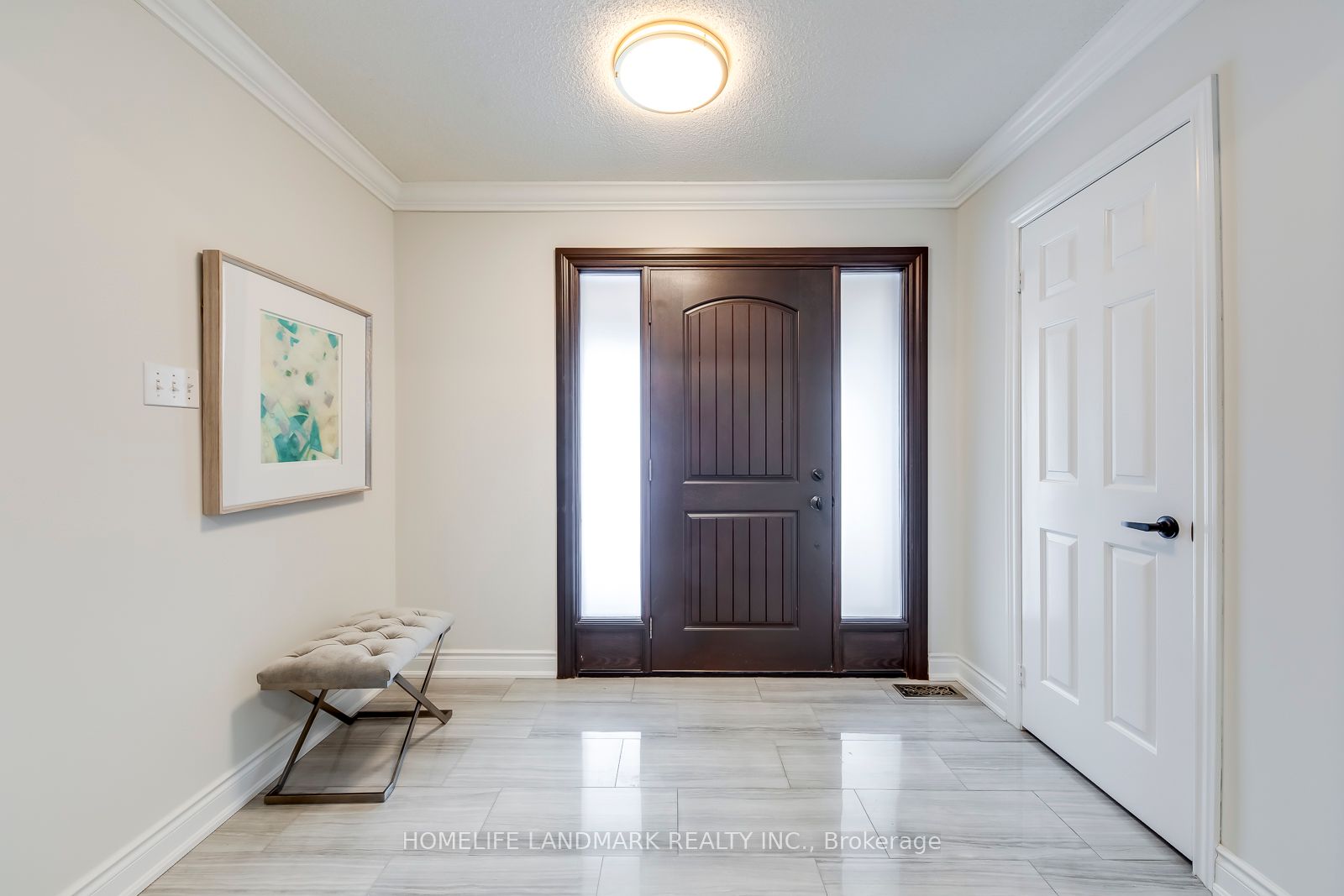 503 BLENHEIM Crescent