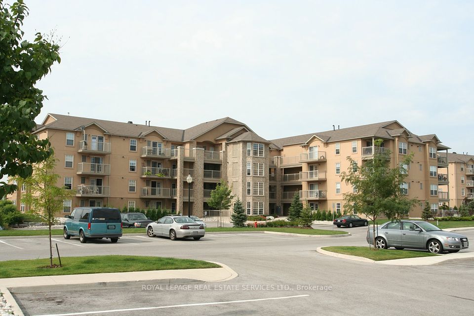 #402 - 1470 Bishops Gate, Oakville, ON L6M 4N2