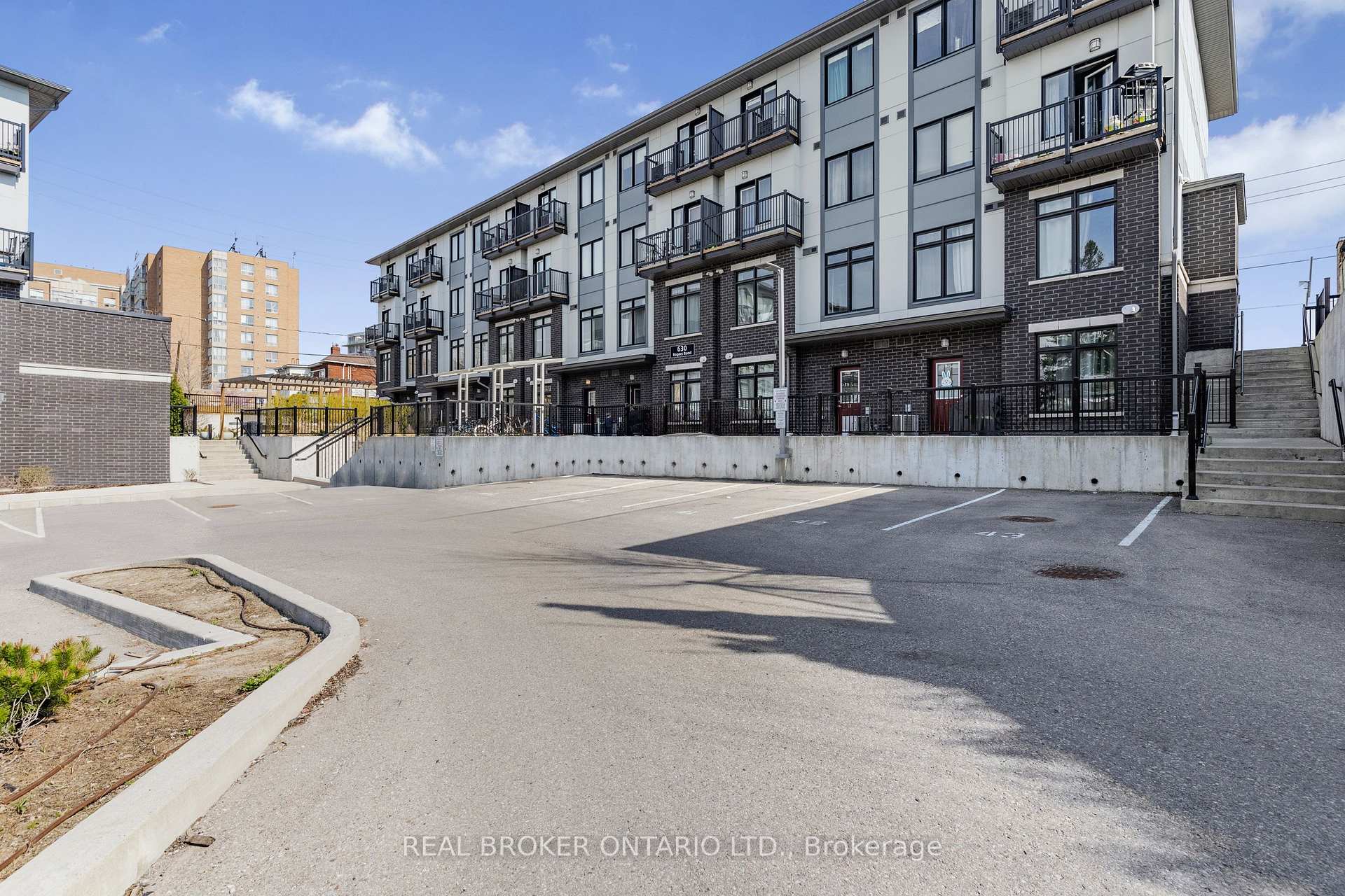 2 Bedrooms Condo at 630 Rogers, Toronto For sale