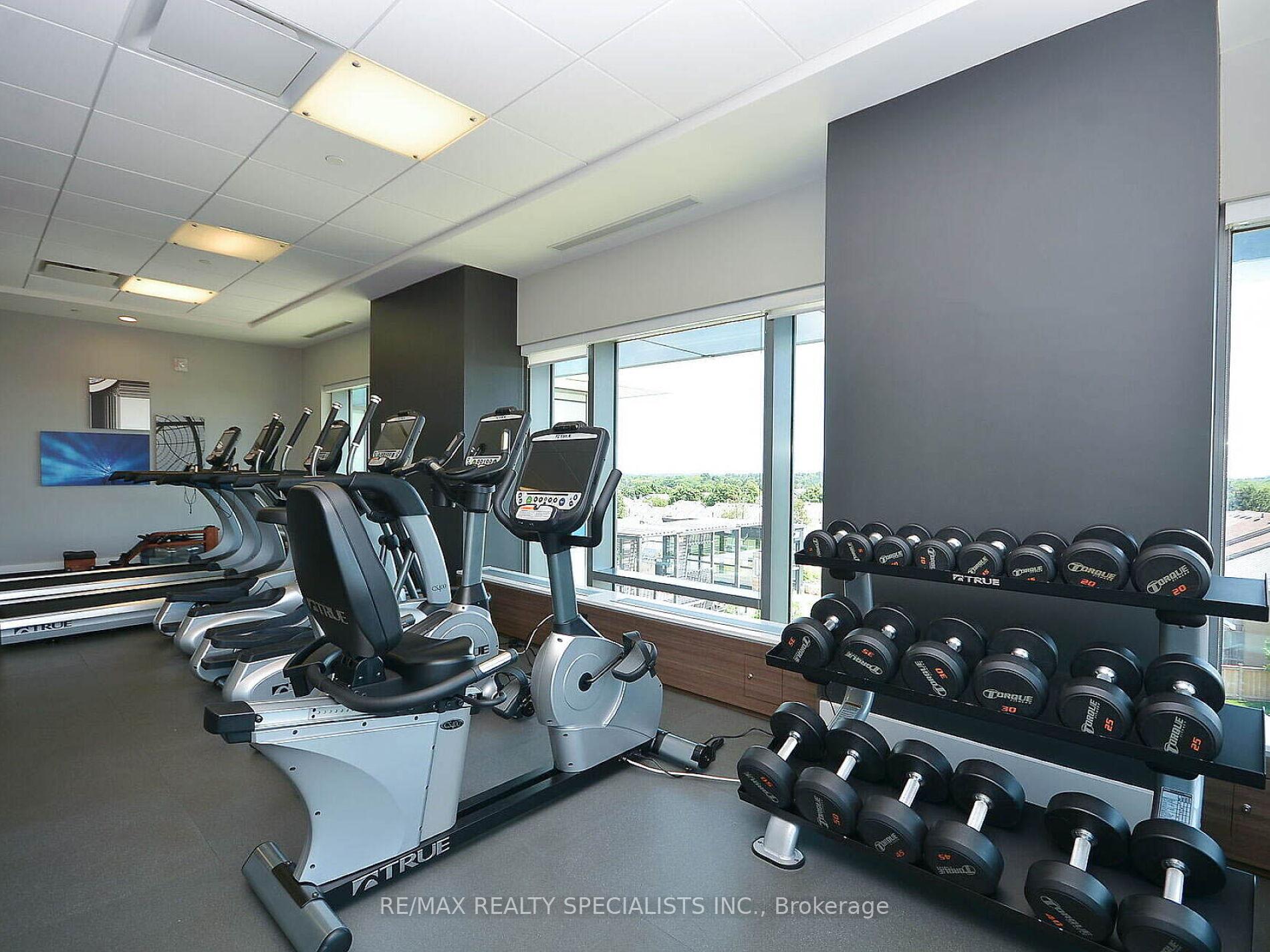2 Bedrooms Condo at 2560 Eglinton, Mississauga For sale