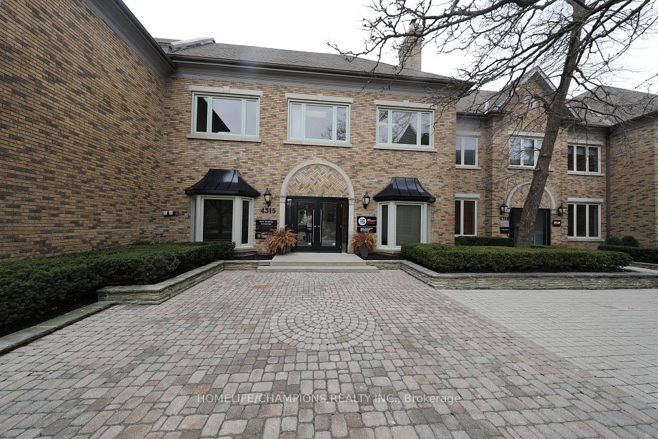 4315 Village Centre