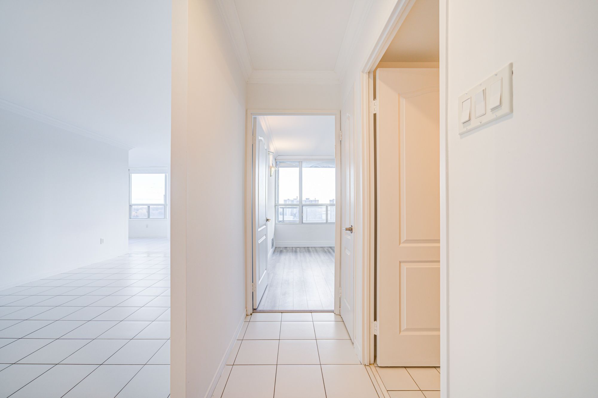 11 Townsgate Drive 1204