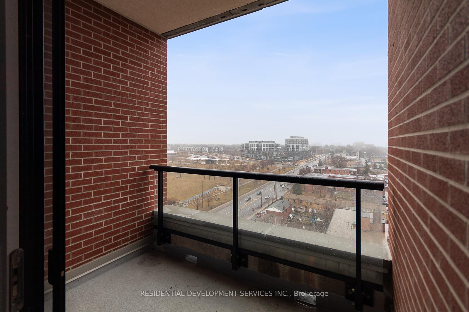 3 Bedrooms Condo at 3100 Keele,  Toronto For sale