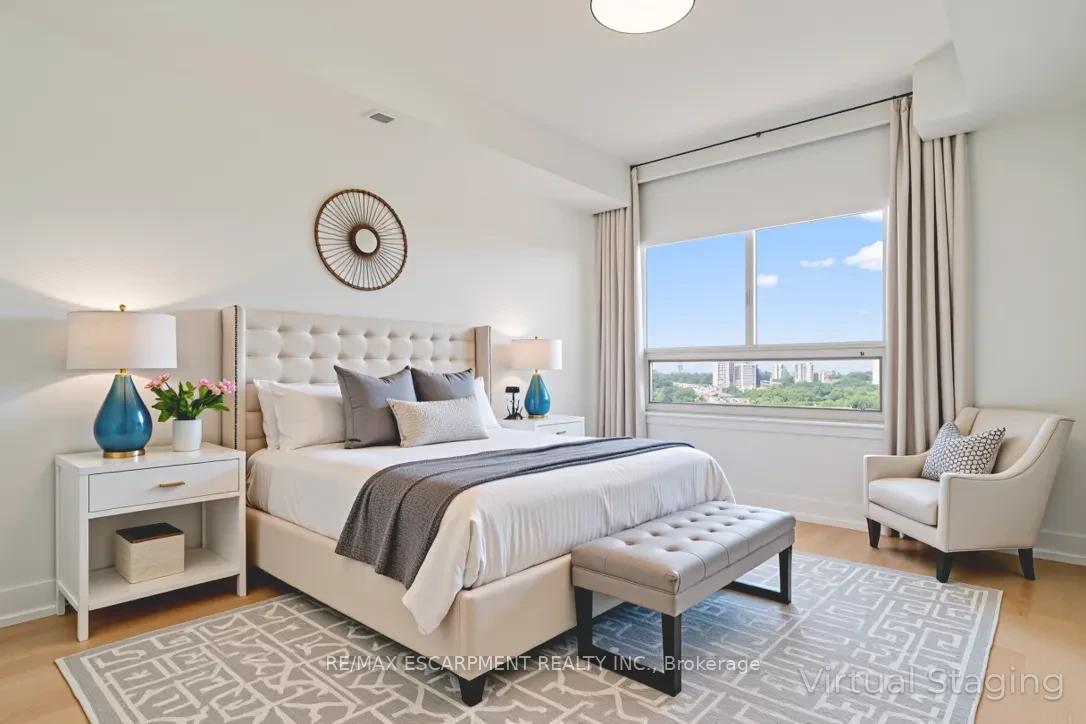 1 Bedroom Condo at 18 Kenaston, Toronto For sale