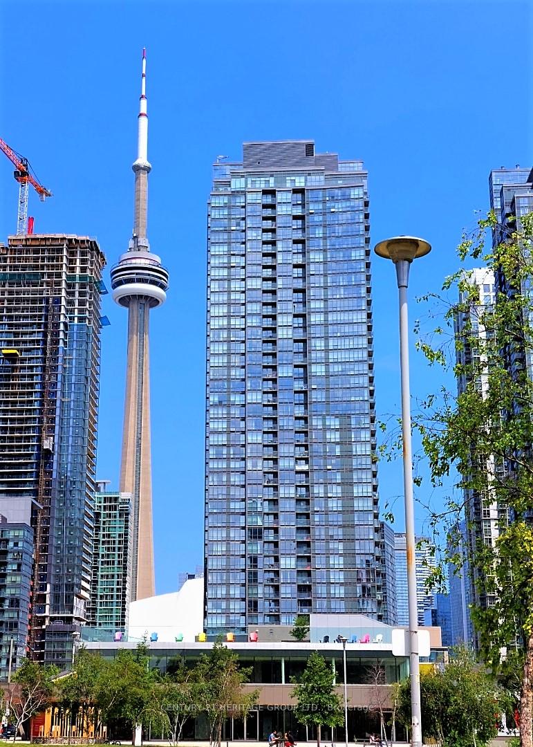 2 Bedrooms Condo at 15 Fort York, Toronto For sale