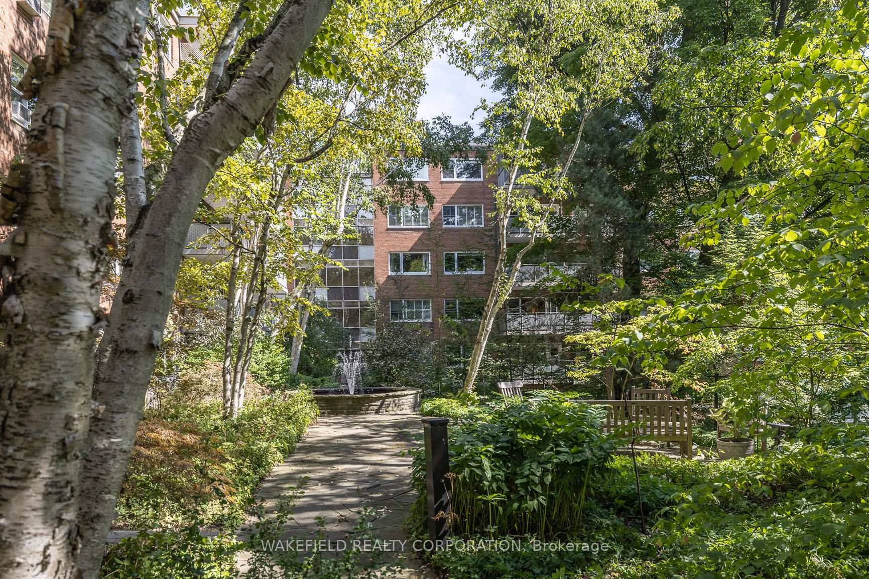2 Bedrooms Co-op at 21 Dale,  Toronto For sale