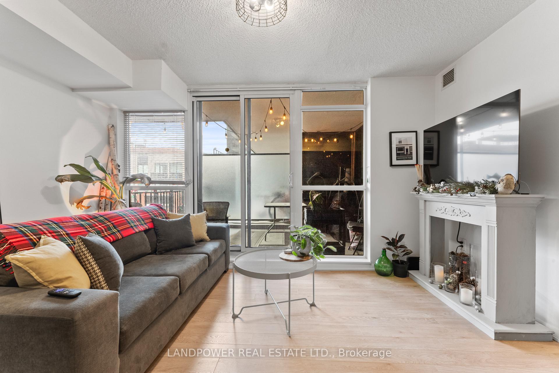 2 Bedrooms Condo at 830 Lawrence, Toronto For sale
