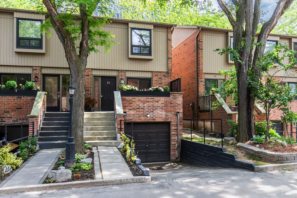 3122 Lakeshore
