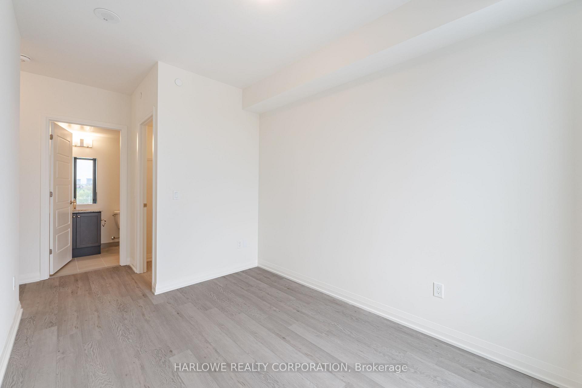 3 Bedrooms Condo at 3006 William Cutmore, Oakville For sale