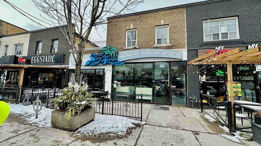 1570-1572 Bayview