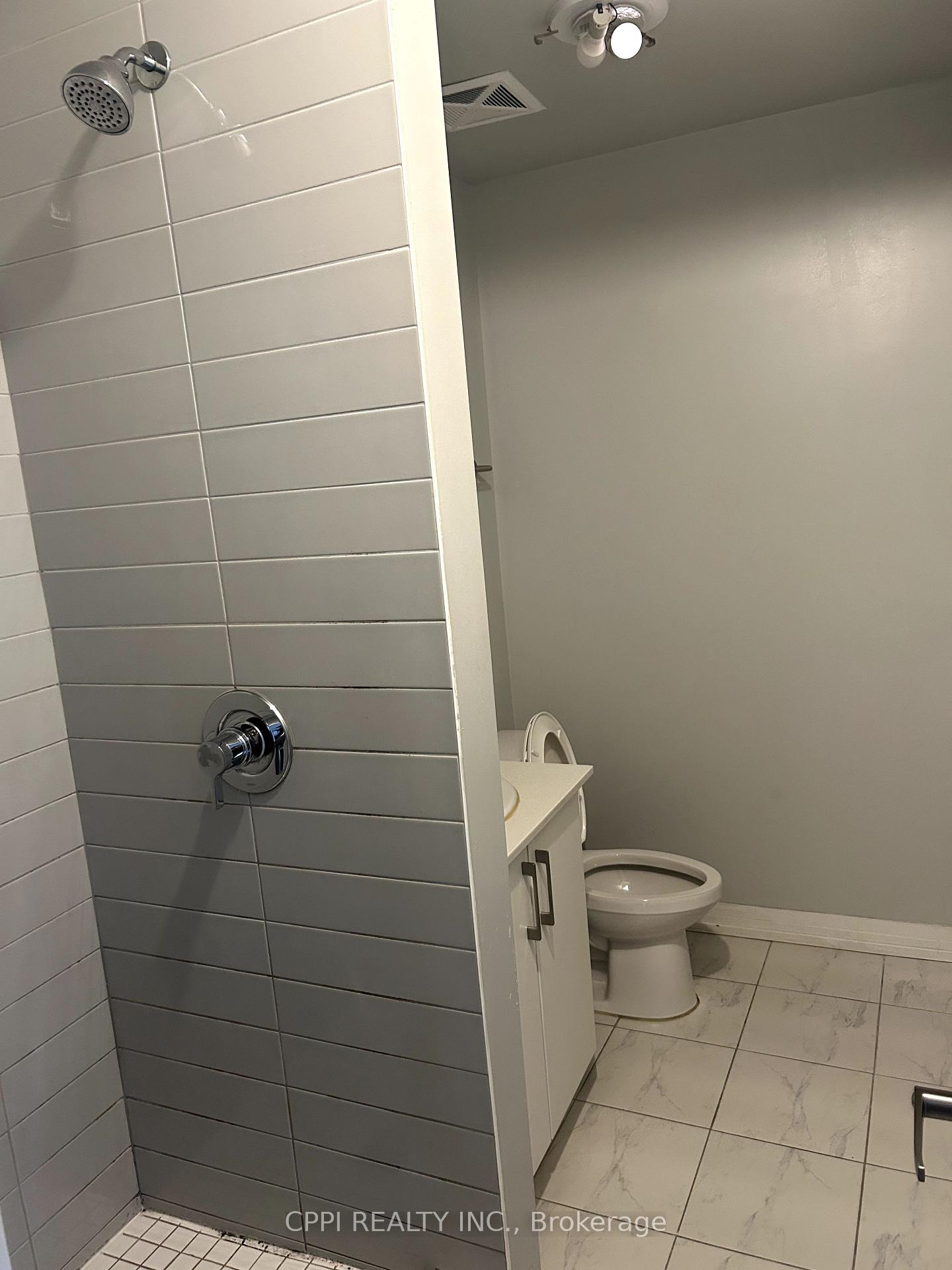 2 Bedrooms Condo at 402 The East Mall,  Toronto For sale