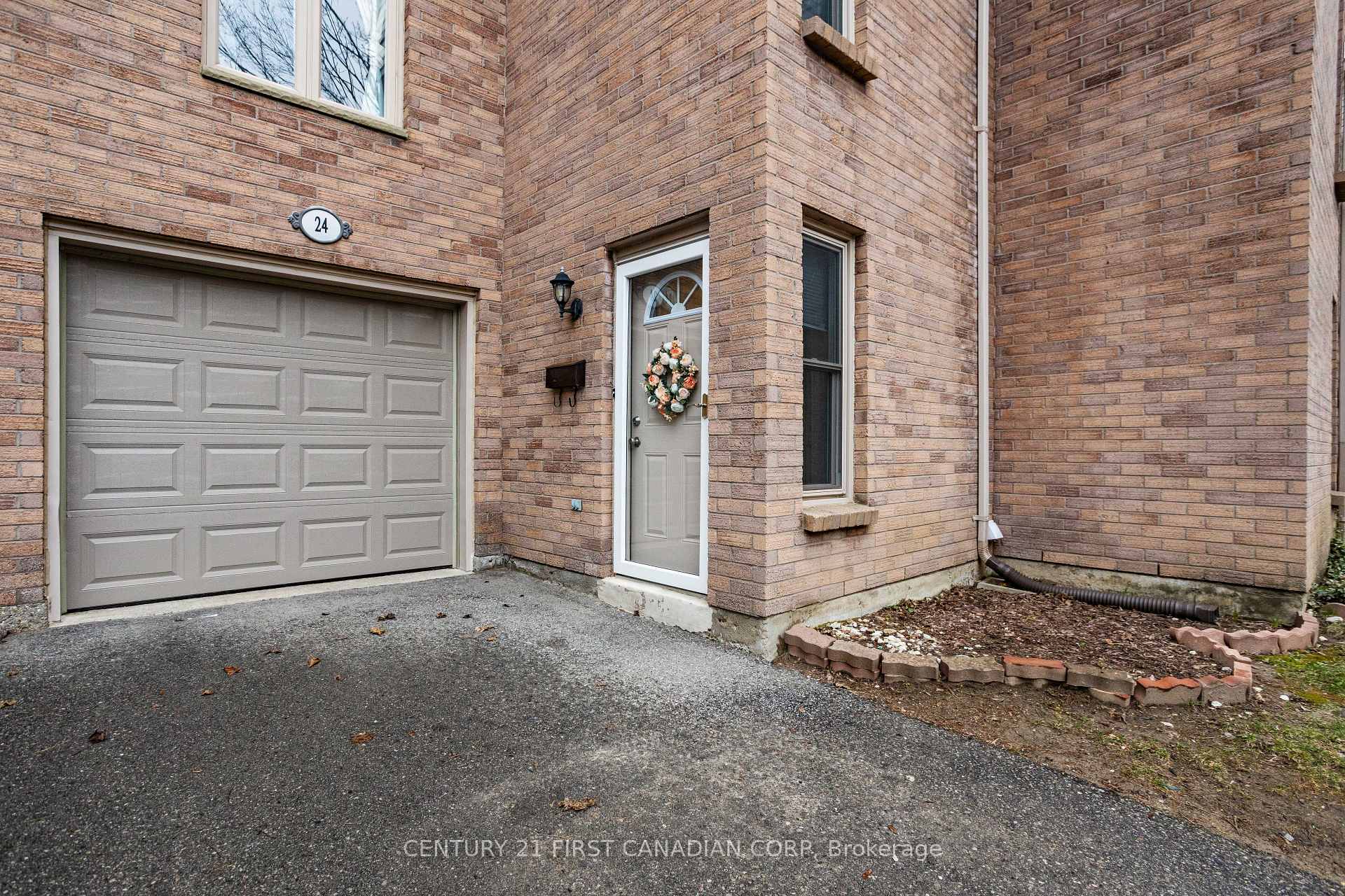 #24 - 1855 Aldersbrook Road, London North, ON N6G 4R4 #24